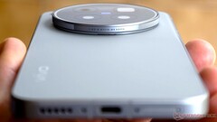 The Vivo X500 Pro Max (and the smaller Vivo X500 Pro) are now also available in their first destinations outside China.