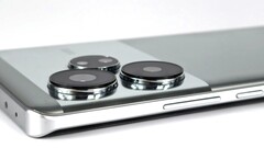 The Realme GT 6. (Image source: Notebookcheck)