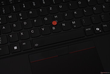 OLED eats battery life: Lenovo ThinkPad P14s Gen 5 AMD OLED eats battery life: Lenovo ThinkPad P14s Gen 5 AMD
