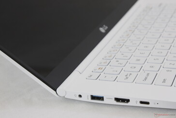 LG Gram 14Z980 (i5-8250U) Laptop Review - NotebookCheck.net Reviews