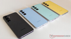 Galaxy S24 FE is basically an affordable alternative to the S24+ (Image source: Notebookcheck)