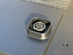 Plug connection to A3000L additional battery