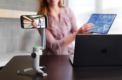 The Insta360 Flow Pro closely its non-Pro sibling. (Image source: @Quadro_News)