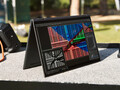 Lenovo now sells the Flex 5G in the US. (Source: Lenovo)