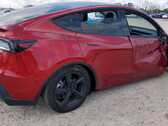 The 2026 Model Y has already been in a major accident without damage to the passenger cage. (Image source: Copart)