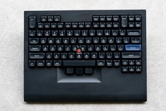 TEX Shinobi: New mechanical TrackPoint keyboard with Lenovo/IBM ThinkPad 7 row keyboard (picture-source: TEX)