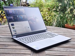 The Lenovo ThinkBook 16p G5 IRX is too expensive for the compromises (image source: Benjamin Herzig)