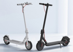 The Mijia Electric Scooter 3 Youth Edition weighs about 29 lbs (13 kg). (Image source: Xiaomi)