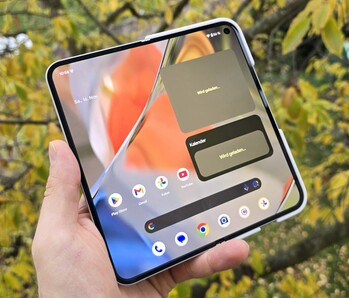 Google Pixel 9 Pro Fold smartphone Notebookcheck review (image source: Marcus Herbrich)