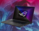 The 2023 Rog Zephyrus G16 has a moderate weight of around 2 kg (4.41 lbs). (Image source: Asus, Unsplash, edited)