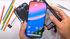 The teardown expert is quite impressed with the internals of the Google Pixel 10 Pro XL. (Image source: JerryRigEverything)