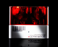 The Moondrop Supersonic features an eye-catching, transparent charging case. (Image source: Moondrop)