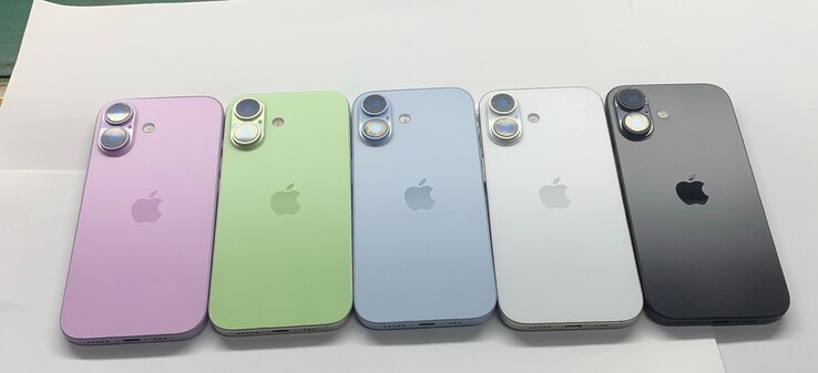 Apple iPhone 17 (Image source: Sonny Dickson)