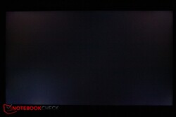 Slight backlight bleeding in the bottom corners