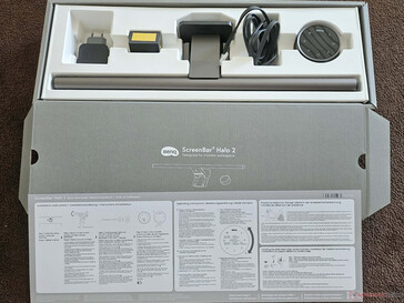Here's what's included in the BenQ ScreenBar Halo 2 package.