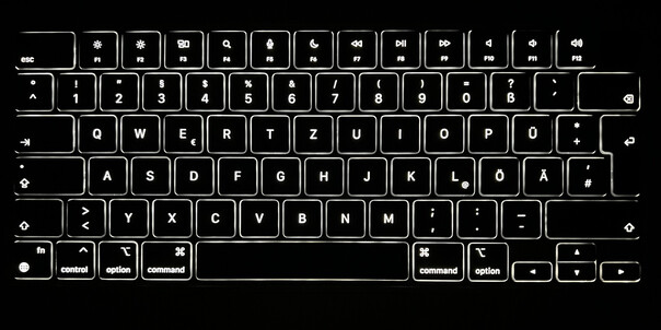 This keyboard will please those who prefer to work at night (Image source: Notebookcheck - edited)