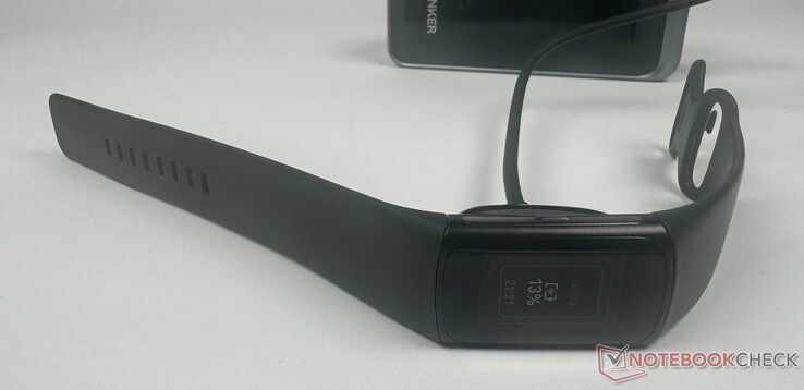 Fitbit Charge 6 charging