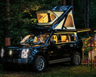 The Enjoy G9 SUV concept with retractable rooftop tent