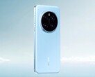 According to a leaker, the follow-up to the Honor Magic 7 series may feature a relatively compact model. (Image source: Honor)