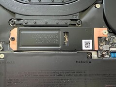 Swappable M.2-2280 SSD