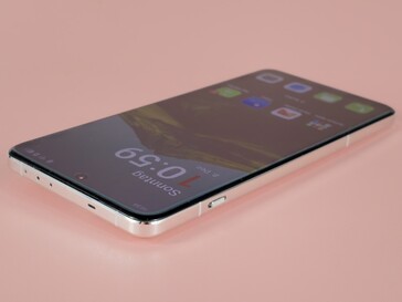 OnePlus 13 in review. (Image source: Marcus Herbrich)