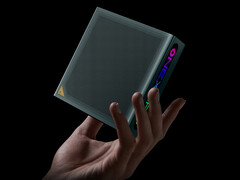 The OneXGPU Lite costs around $547 in China. Pictured: a promo picture of the eGPU. (Image source: OneXPlayer - edited)