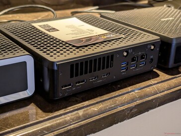 Rear ports with four display outputs