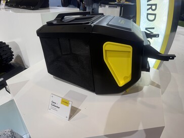 The Yarbo Core can also clean up leaves with the Collector module