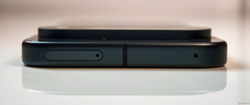 Top: Nano SIM tray, Microphone