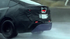 The Model Y Juniper&#039;s light bar in action (Image source: suppalatte/X)