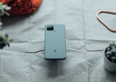 The Pixel 5a is the last of Google's non-Tensor smartphones to receive regular software updates, Pixel 5 pictured. (Image source: Jonas Elia)