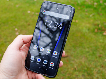 Doogee Fire 6 outdoors