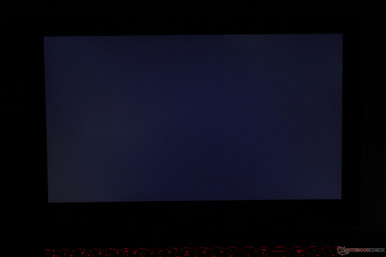 Minimal uneven backlight bleeding