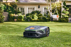 The new STIHL iMOW robotic lawn mowers can cover lawns up to 5,000 m² (~53,820 ft²) in size. (Image source: STIHL)