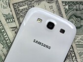 Samsung is still the world's largest smartphone manufacturer. (Source: Android Central)