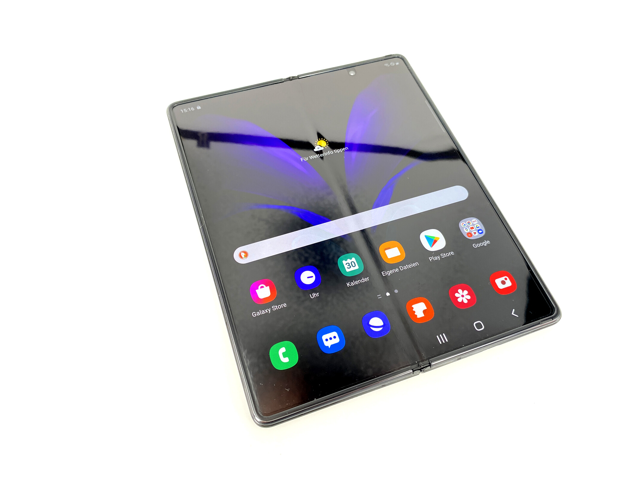 Samsung's Galaxy Z Flip 3 is the foldable to beat