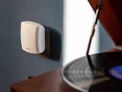 The Cury by Shelly smart diffuser