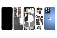 ARM earns less than US$0.30 for every iPhone 15 sold. (Image: iFixit)
