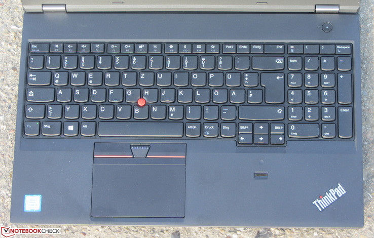 Lenovo ThinkPad L570 (7200U, Full HD) Laptop Review - NotebookCheck.net  Reviews