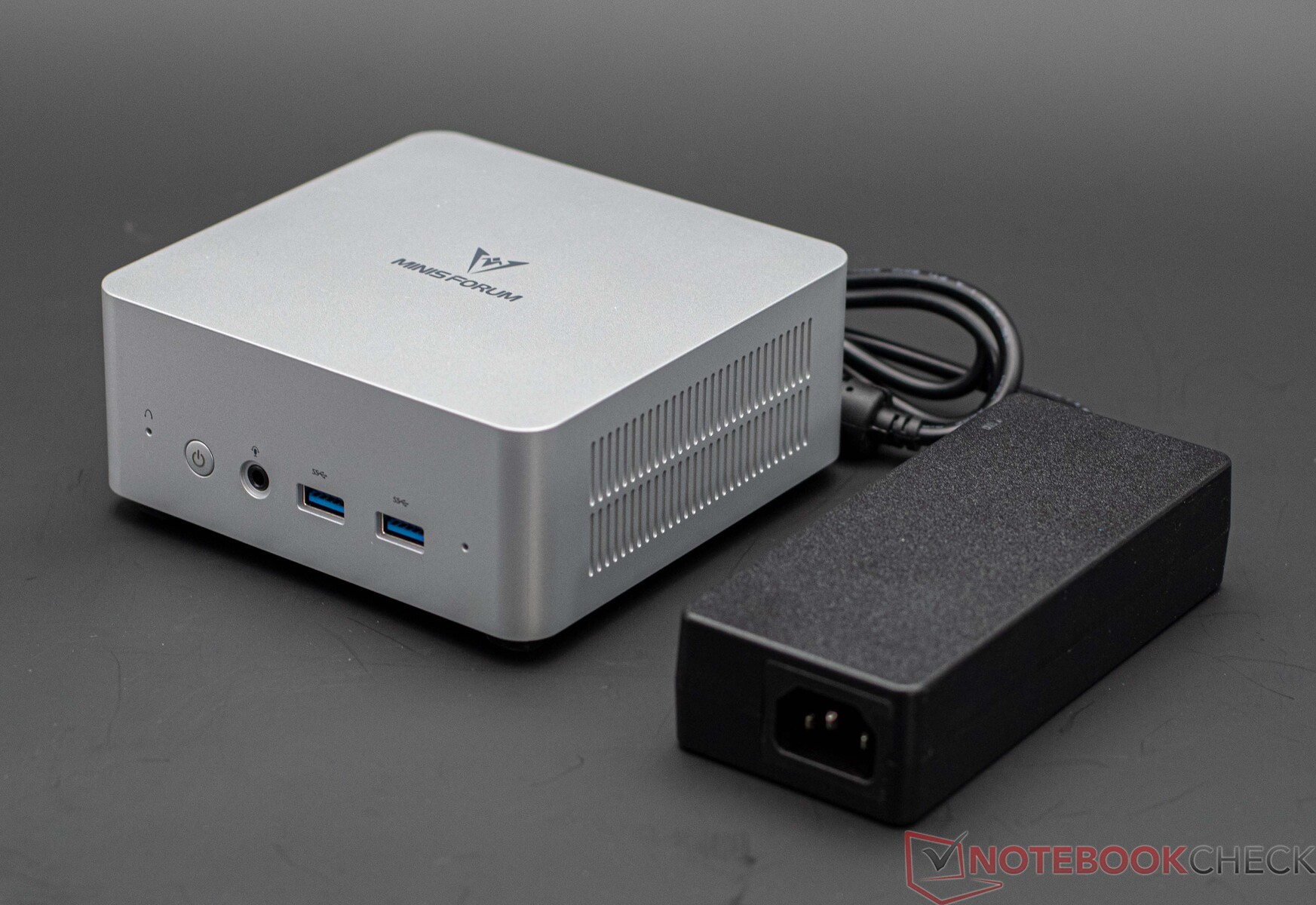 Core 12450h. Un1245 MINISFORUM