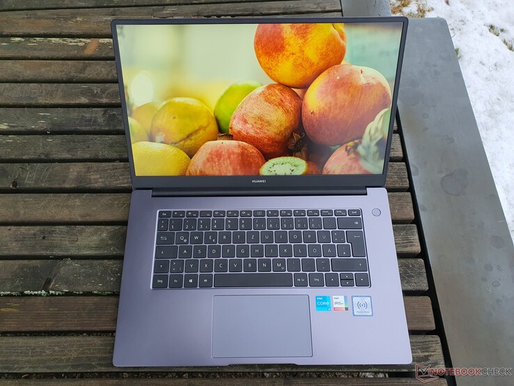 Huawei MateBook D 15 (2020) review: Stylish and solid, but battery life  disappoints
