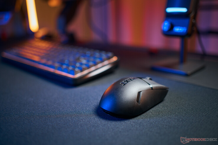 The NZXT Lift Elite is better suited for a Claw Grip