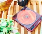 Relax Pixel Tunes combines modern features with a transparent retro design.