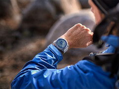Garmin is now offering the first new stable update for the Fenix 7 since mid-September. (Image source: Garmin)