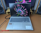 Radeon 860M performing even worse than the Radeon 760M in our first benchmark results (Image source: Notebookcheck)