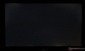 Only minor backlight bleeding.