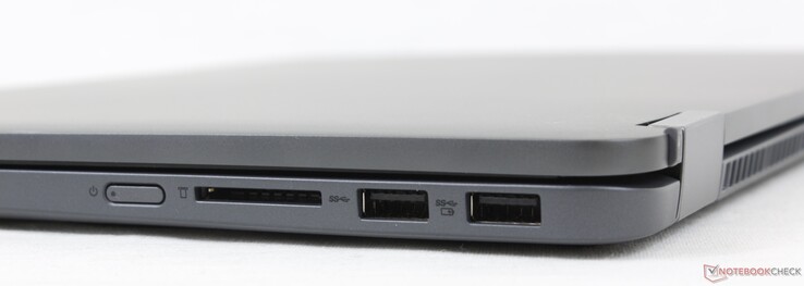 Right: Power button, SD card reader, 2x USB-A 3.2 Gen. 1