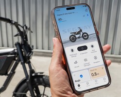 Segway Xyber Air e-bike supports auto unlocking and remote tracking.