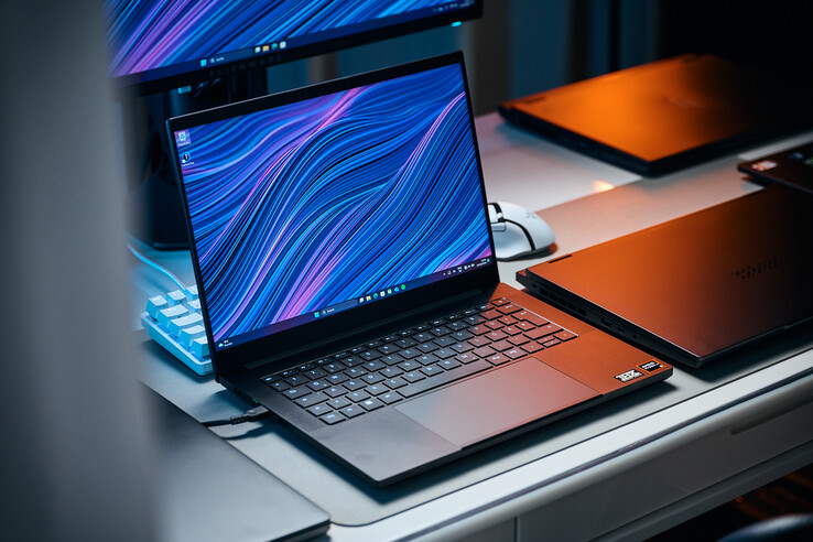 The trackpad on the Blade 14 stretches the entire height of the palm rest.