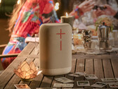 The new EPICBOOM shines outdoors and playing loud (Image Source: Ultimate Ears)